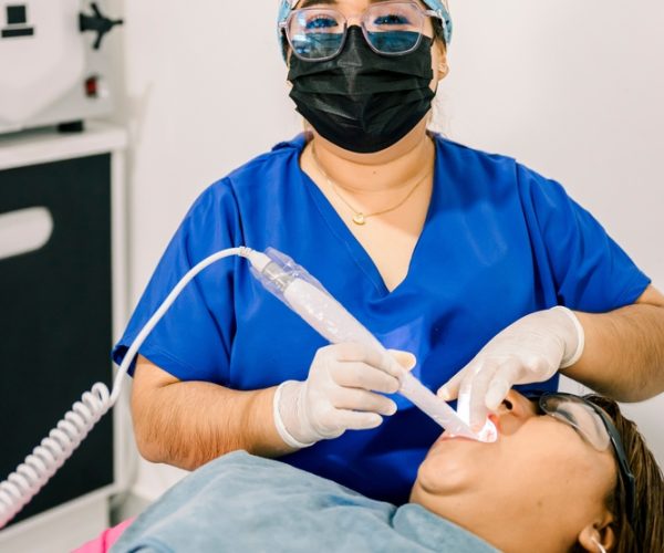 clareamento dental Carapicuíba